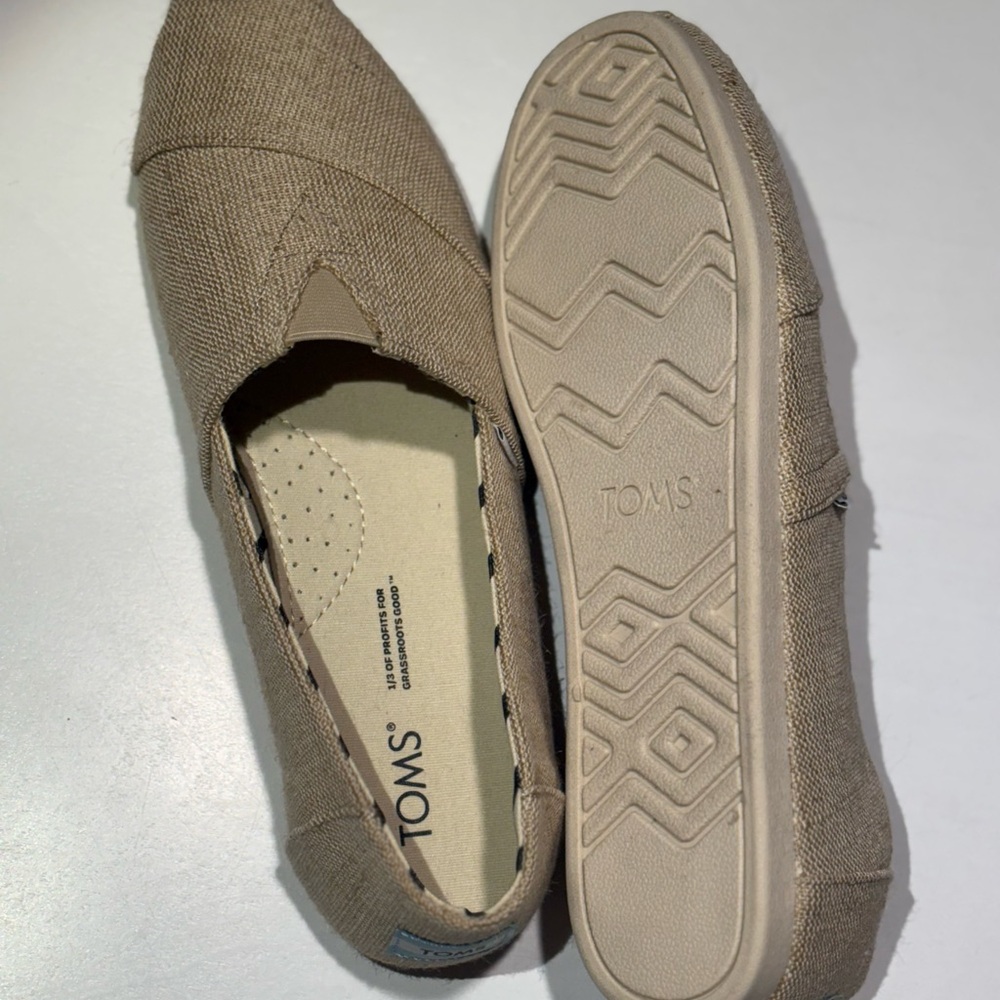 TOMS Classic Beige Canvas Slip-Ons